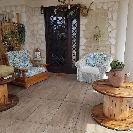 Mari En Bed & Breakfast Castel Volturno Exterior photo
