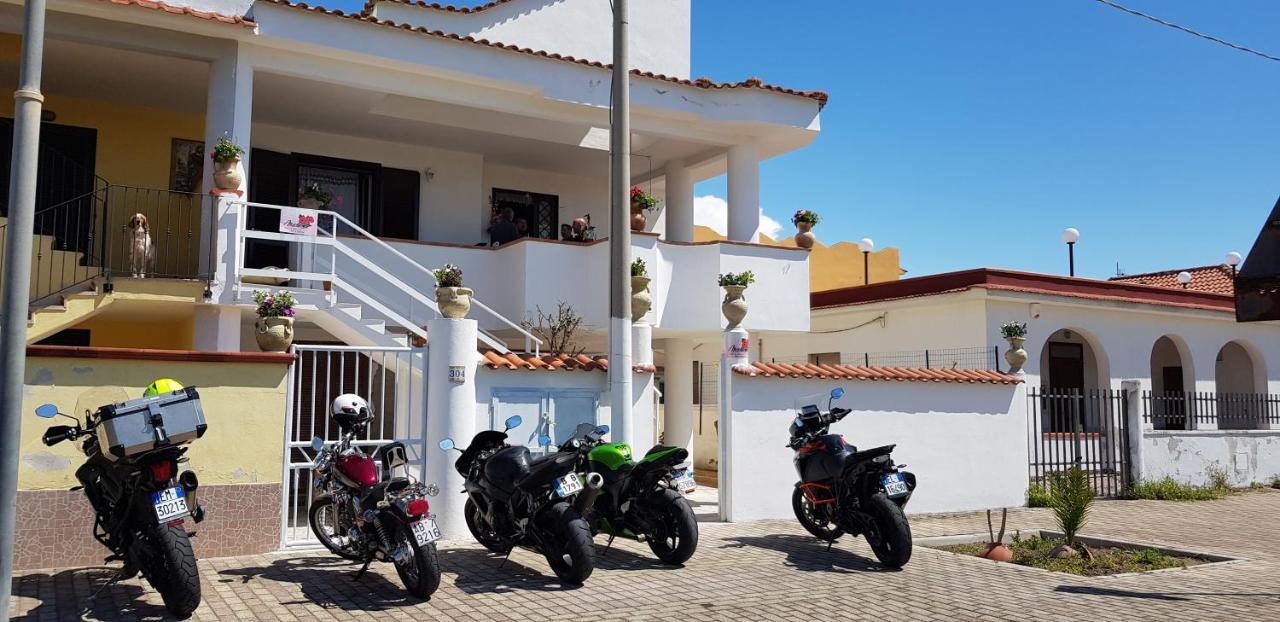 Mari En Bed & Breakfast Castel Volturno Exterior photo